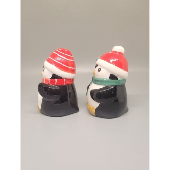 Set of Christmas Penguin Salt and Pepper Shakers Kitchen Serving - Picture 2 of 5